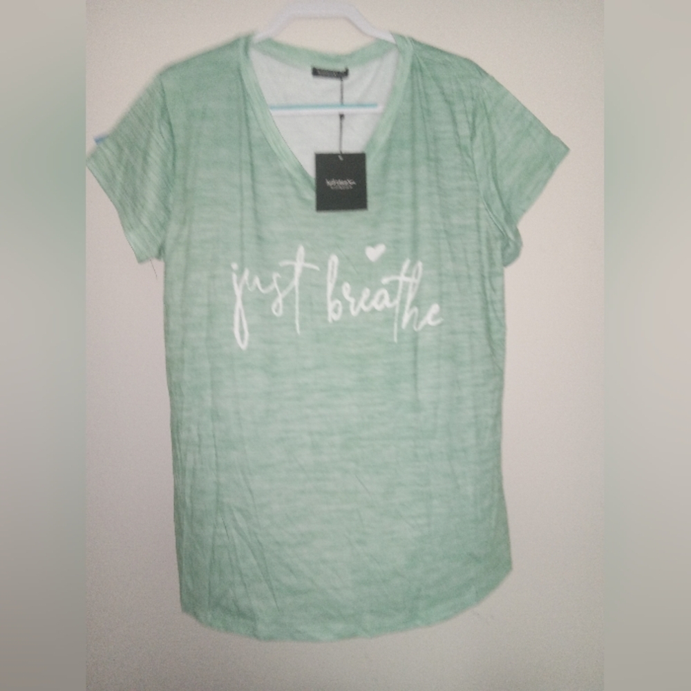 Women's Soft comfy t-shirt..3XL..Soft pale green...could pair with Capri Legging